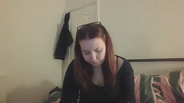 RoseMaee online show from October 15, 5:37 pm