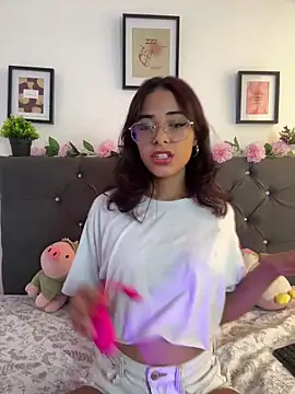 Im Lyan online show from November 14, 4:29 pm