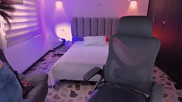 AlliceCopper online show from November 25, 1:46 pm