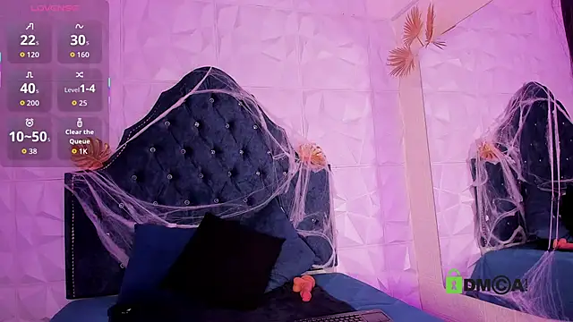 Snapshot of _mia_milf_ chatting on October 11, 11:51 pm mia milf online show from October 11, 11:51 pm