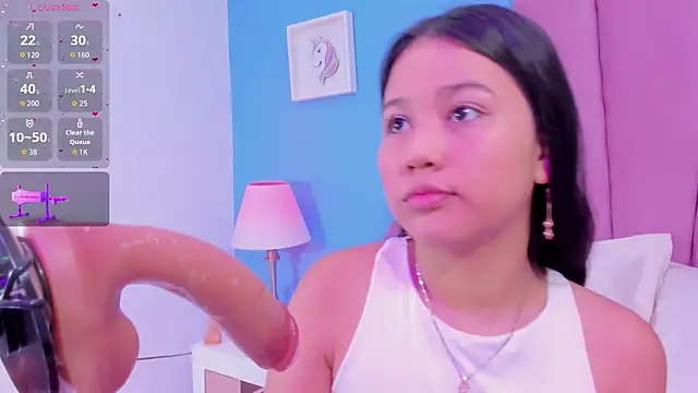 emma clarke  online show from January 16, 4:08 am