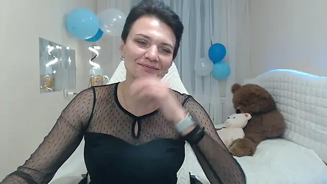 AvaSaturnian online show from September 23, 1:09 pm