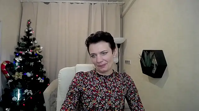 AvaSaturnian online show from January 13, 1:26 pm