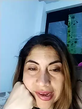Snapshot of Camila_latina_0 chatting on September 16, 4:42 am Camila latina 0 online show from September 16, 4:42 am