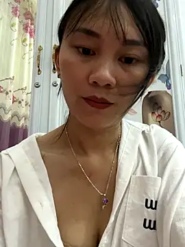 Almond-cute online show from September 23, 10:46 am