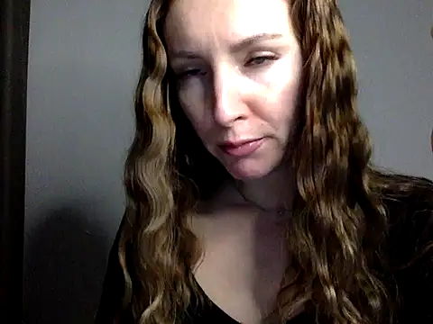 Varnyx online show from November 6, 6:25 pm