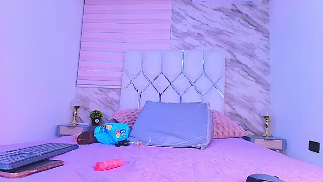 collet 1 online show from April 12, 12:19 pm