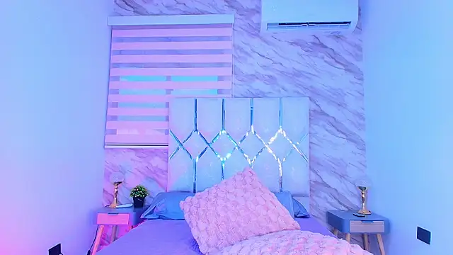 collet 1 online show from March 28, 12:26 pm