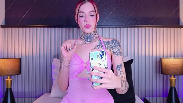 Meganreed  online show from May 26, 10:53 pm