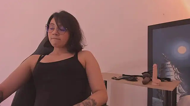 AnnaraLein online show from November 7, 4:51 am