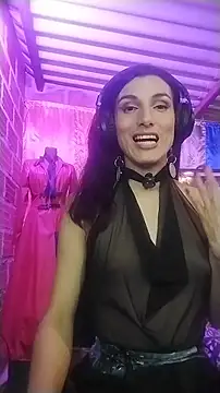 Moira-Hot online show from December 1, 4:38 am