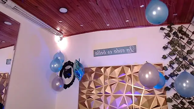 Trinity Knox online show from September 11, 5:46 pm