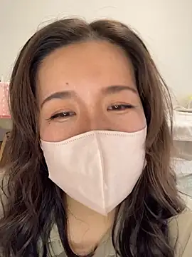 NATSUMI00 online show from October 4, 5:24 am