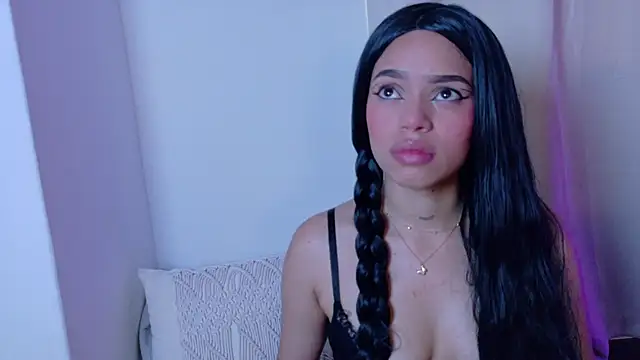 LaraGiil online show from September 13, 1:52 pm