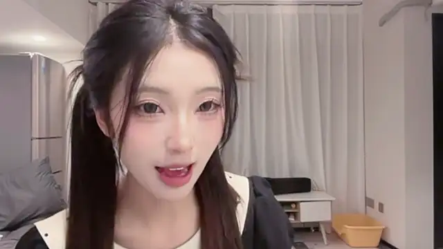 Snapshot of ZhaoZhao-ZM chatting on October 2, 2:22 pm ZhaoZhao-ZM online show from October 2, 2:22 pm