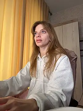 mari  papi online show from December 15, 10:20 am