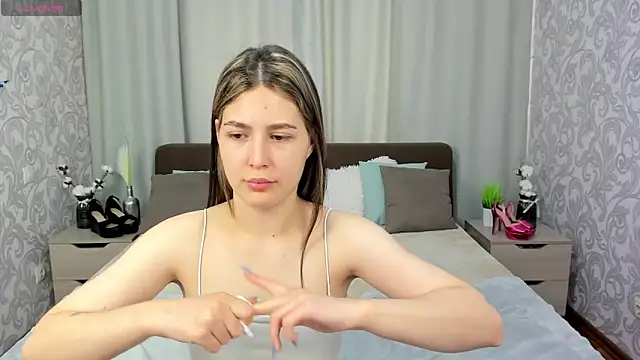 AmelliaClark online show from September 12, 4:46 am