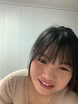 Emlyly-18 online show from November 1, 2:48 am