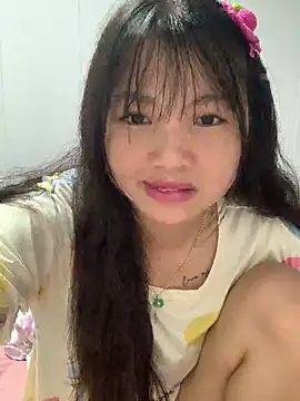 Emlyly-18 online show from October 3, 5:01 am