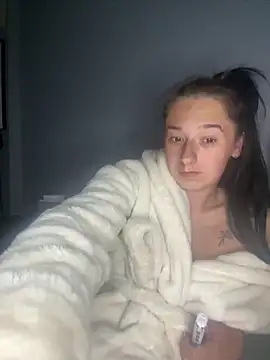 aurora28 online show from September 27, 1:24 am