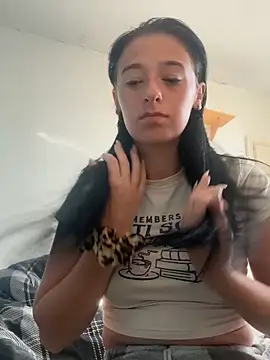 aurora28 online show from October 9, 9:35 am