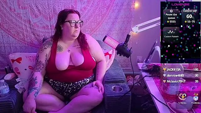 brookenicole3003 online show from May 22, 10:30 pm