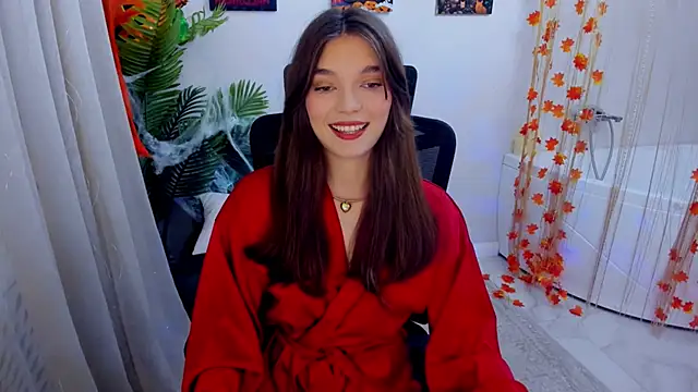 Snapshot of DivineAmour chatting on October 20, 10:18 am DivineAmour online show from October 20, 10:18 am