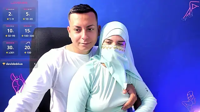 Snapshot of Sahira_and_Zaid chatting on October 1, 6:46 pm Sahira and Zaid online show from October 1, 6:46 pm