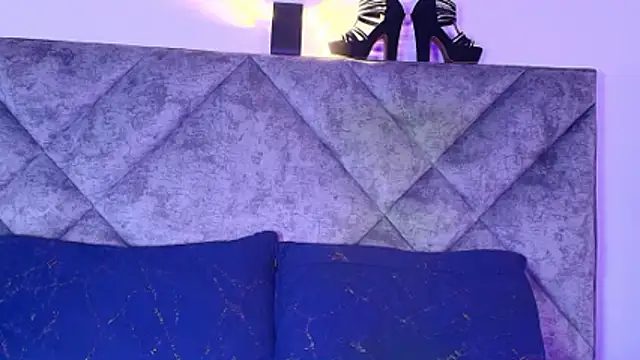 Shantey Laurent online show from November 9, 4:25 pm