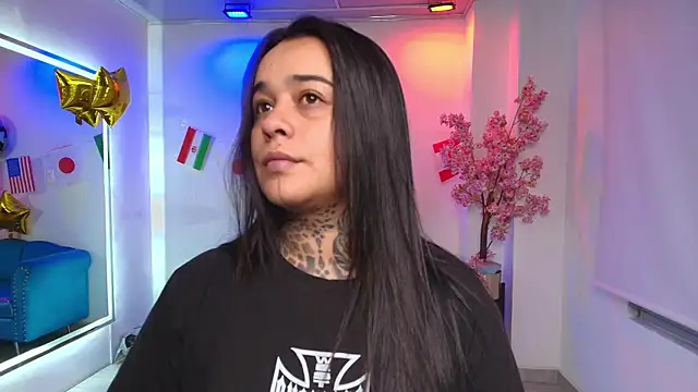 Black roseee online show from July 18, 3:54 am