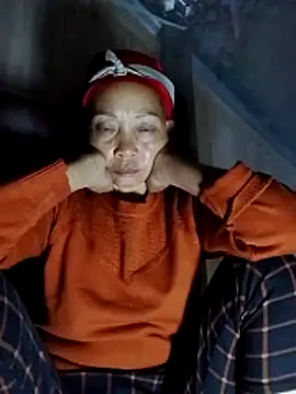 -Xuka-200 online show from November 15, 1:23 pm