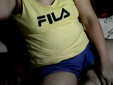 Snapshot of yoursPinayMama1682 chatting on September 15, 10:17 pm yoursPinayMama1682 online show from September 15, 10:17 pm