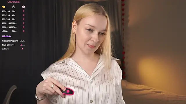 KrishnaSimmons online show from September 16, 7:55 pm