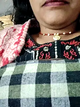 SweetKomal89 online show from January 14, 6:35 pm