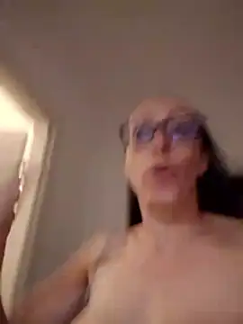 Astrid3 online show from April 25, 2:14 am