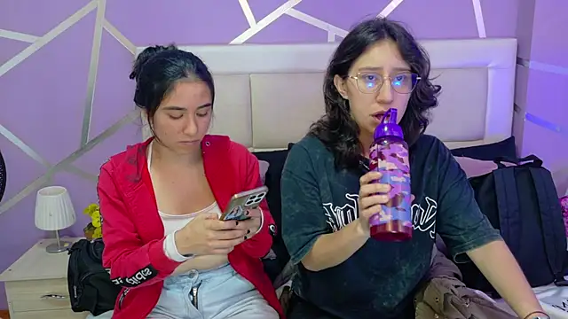 jupiterysaturno online show from December 4, 8:31 pm