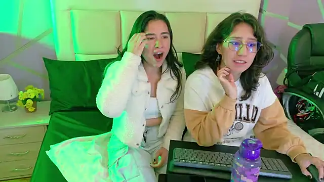 jupiterysaturno online show from November 27, 9:17 pm