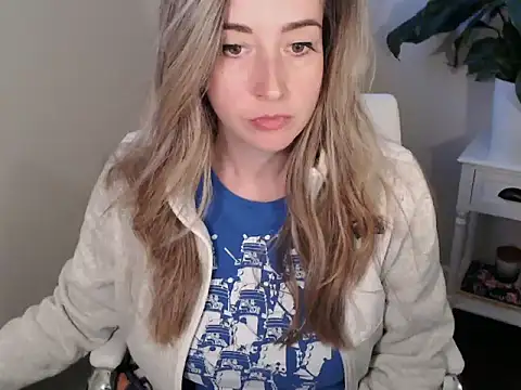 SuggestiveBehavior online show from October 3, 6:24 pm