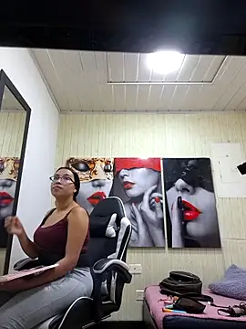 susan mooree online show from November 8, 7:41 pm