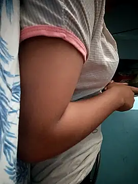 treasure black online show from October 17, 10:29 am