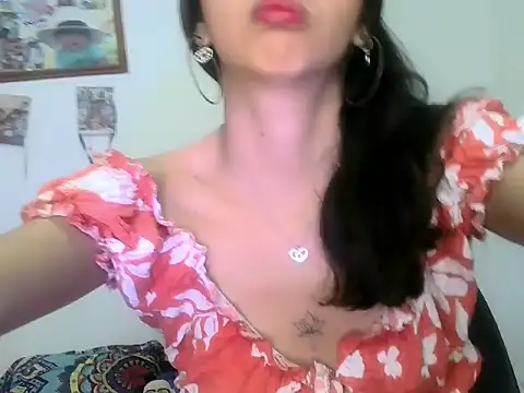 lucy babyy online show from December 5, 8:21 pm