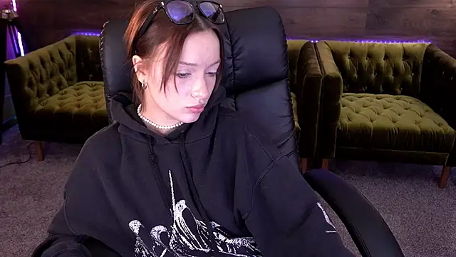 FoxyMayy online show from September 20, 1:31 pm