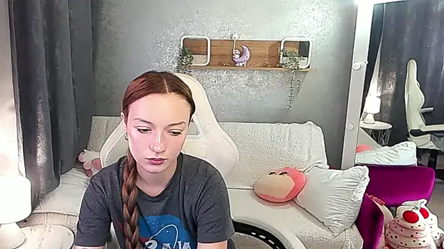 FoxyMayy online show from October 28, 2:34 pm