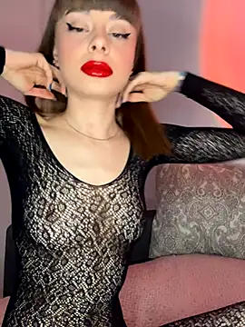 BabyBee  online show from November 22, 9:28 pm