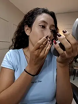 ArielBlossom    online show from October 26, 11:16 am