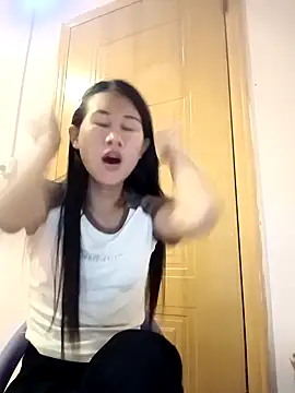 luy-xinh02 online show from October 2, 1:16 pm