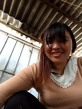 Snapshot of SSexykute3456 chatting on October 5, 3:33 am SSexykute3456 online show from October 5, 3:33 am