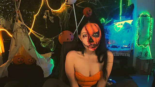 JulsMumi online show from October 19, 2:08 pm