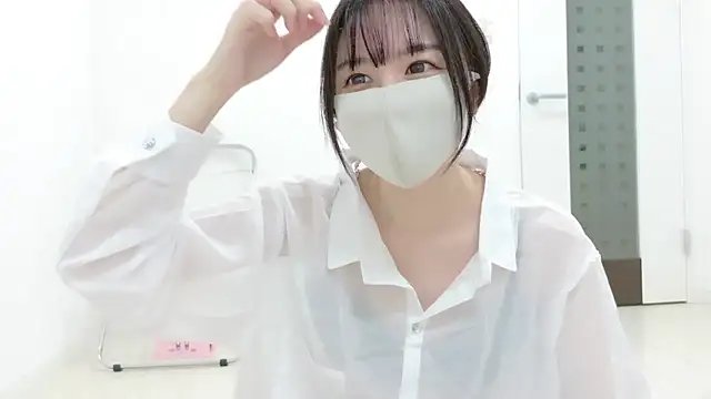  Mia land  online show from December 1, 1:47 pm