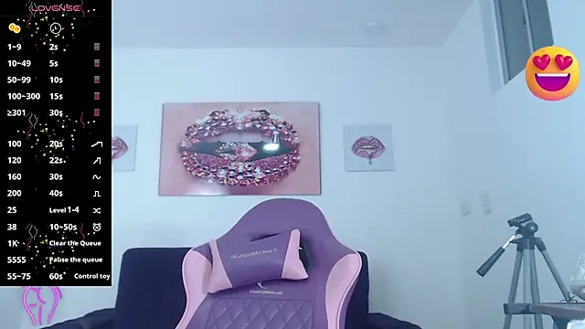 April Becker online show from January 17, 4:09 am